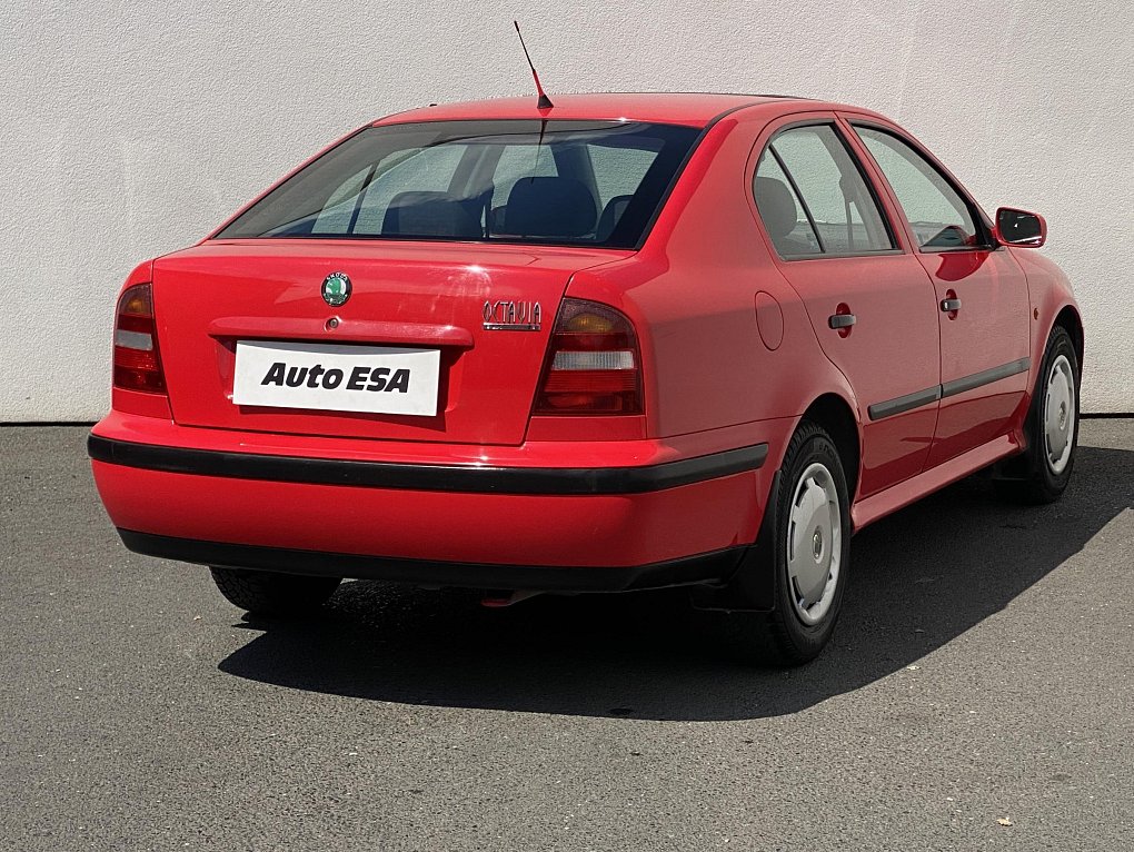 Škoda Octavia 1.6 i 