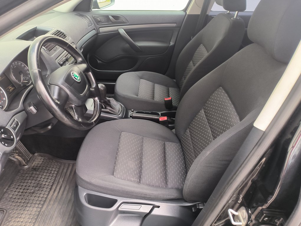 Škoda Octavia II 1.6MPi Tour