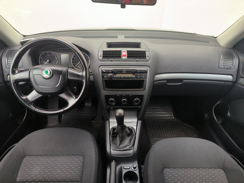 Škoda Octavia II 1.6MPi Tour