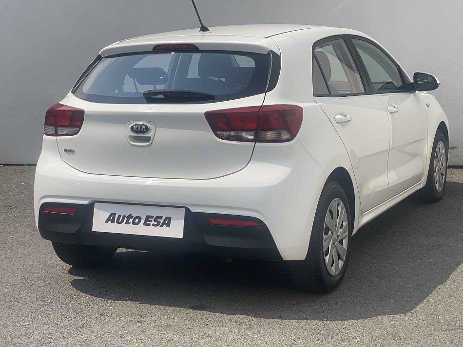 Kia Rio 1.2i 
