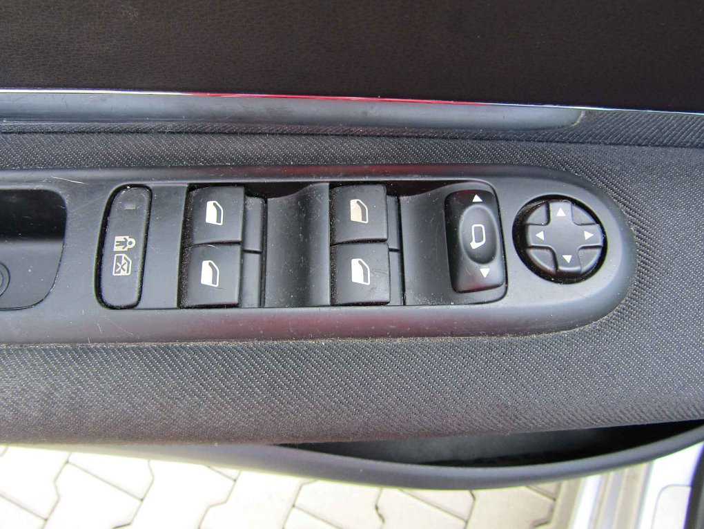 Peugeot 5008 1.6 HDi 