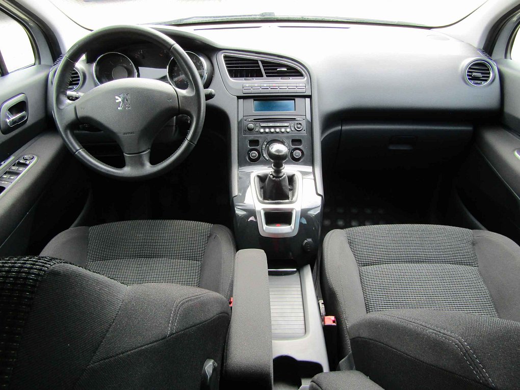 Peugeot 5008 1.6 HDi 