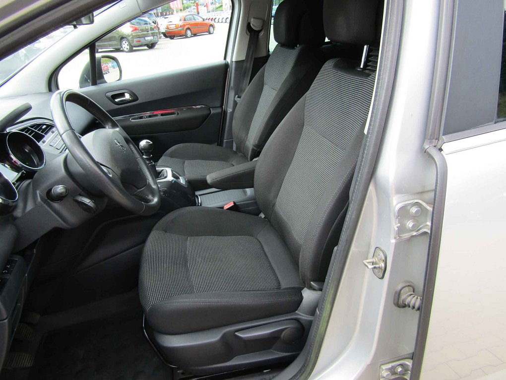 Peugeot 5008 1.6 HDi 