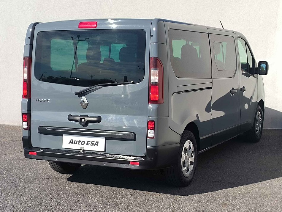 Renault Trafic 2.0dCi Intense L2 9míst