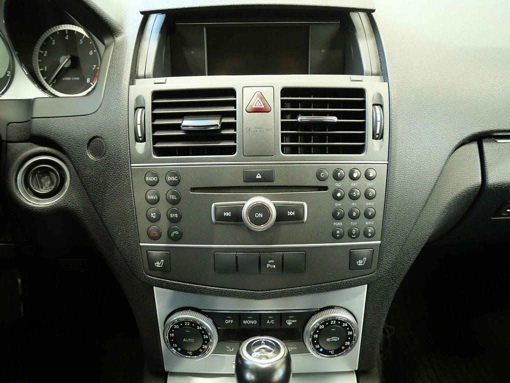 Mercedes-Benz Třída C 1.8 CGi Avantgarde C 180