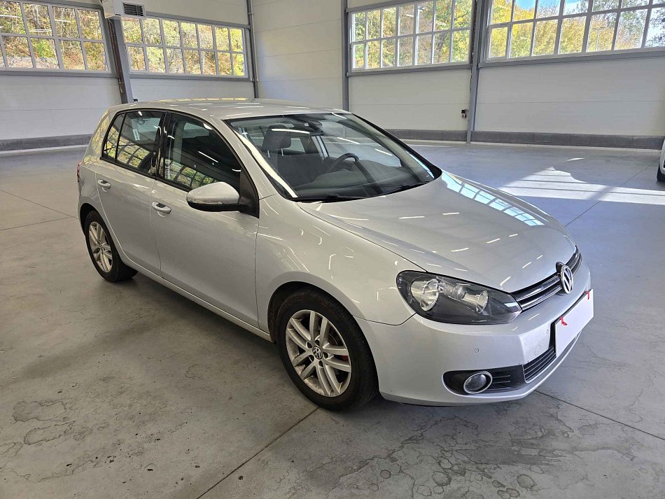 Volkswagen Golf 1.6 TDi 