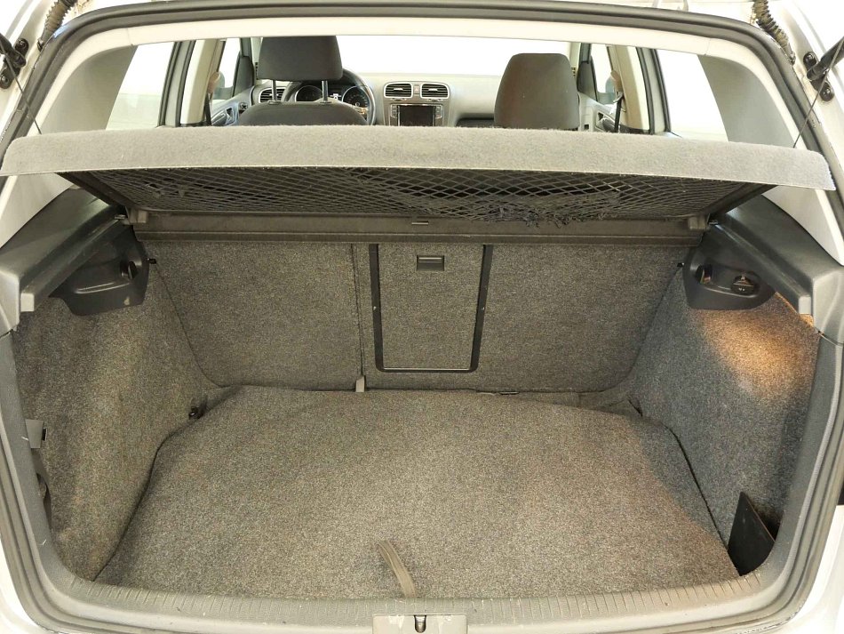 Volkswagen Golf 1.6 TDi 