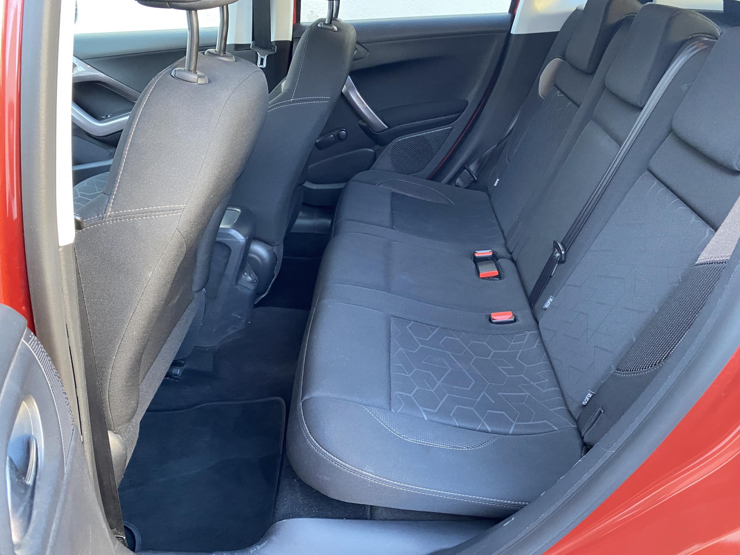 Peugeot 2008, 2015 - pohled č. 11