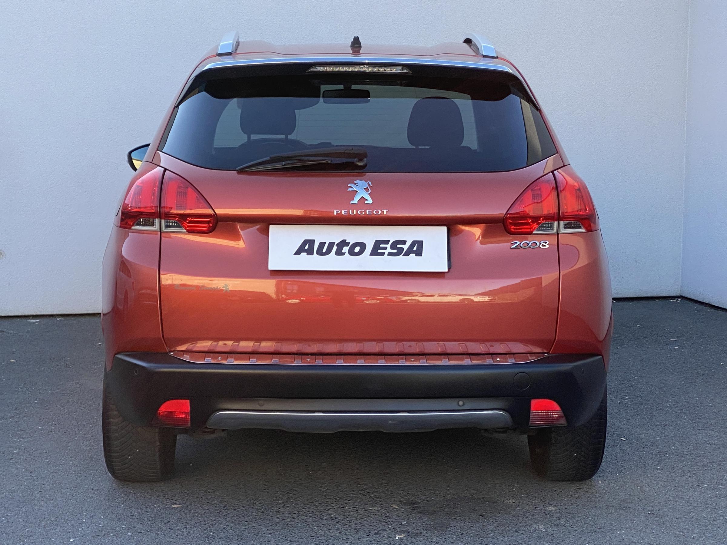 Peugeot 2008, 2015 - pohled č. 5