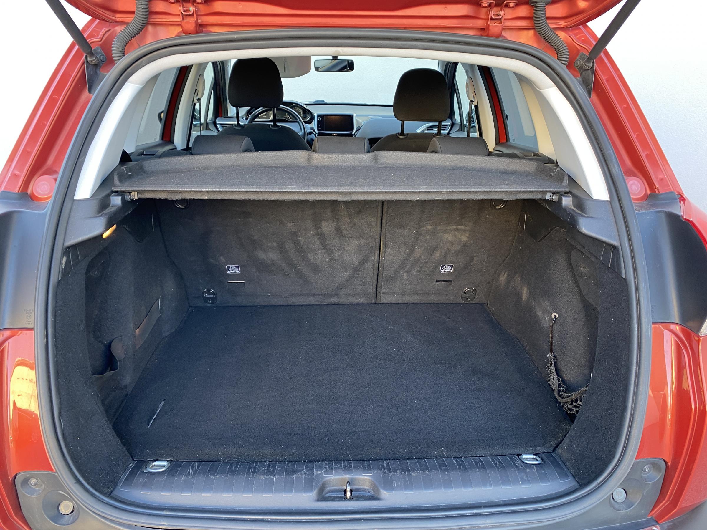 Peugeot 2008, 2015 - pohled č. 7