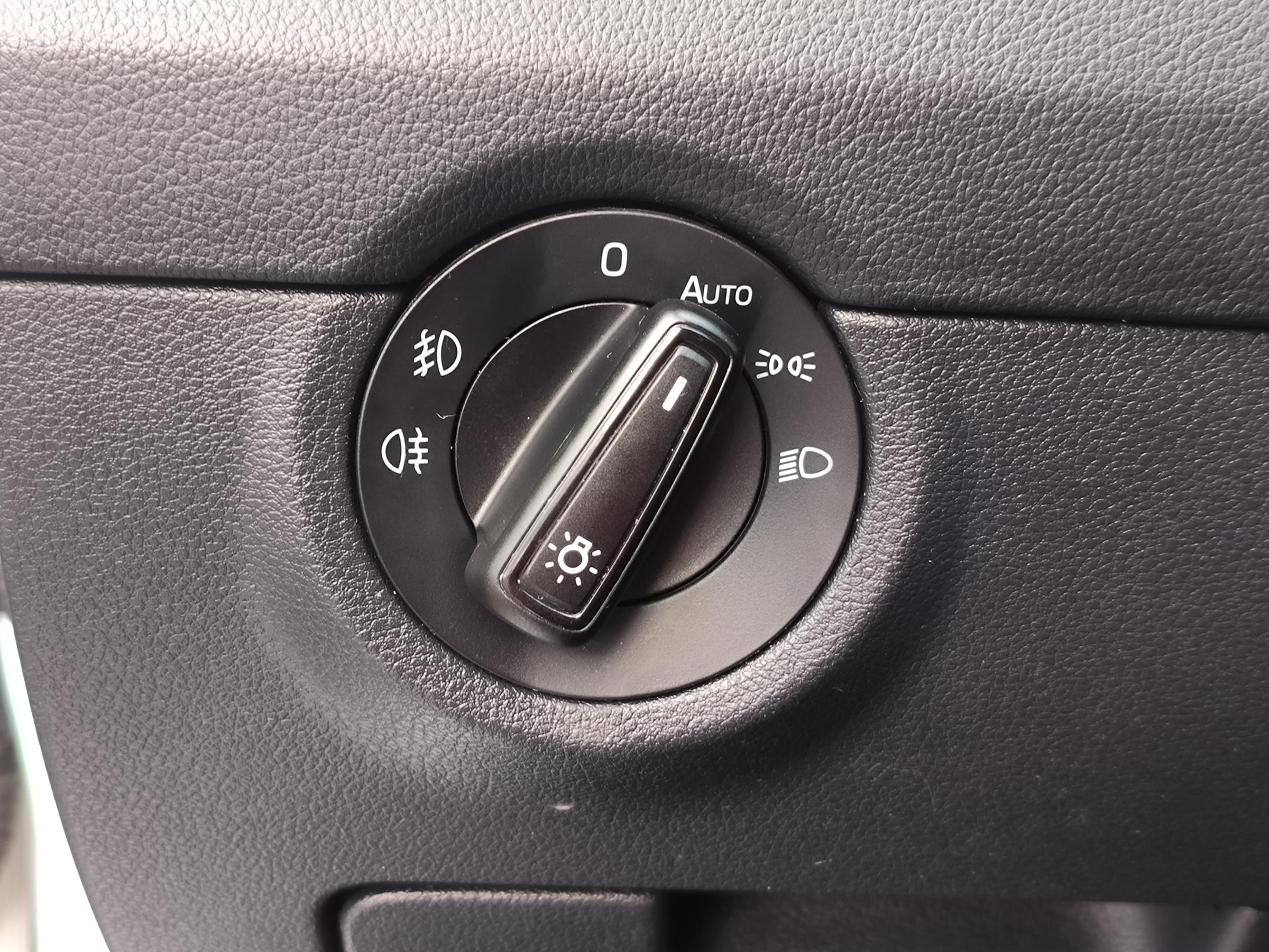 Škoda Octavia III, 2016 - pohled č. 17