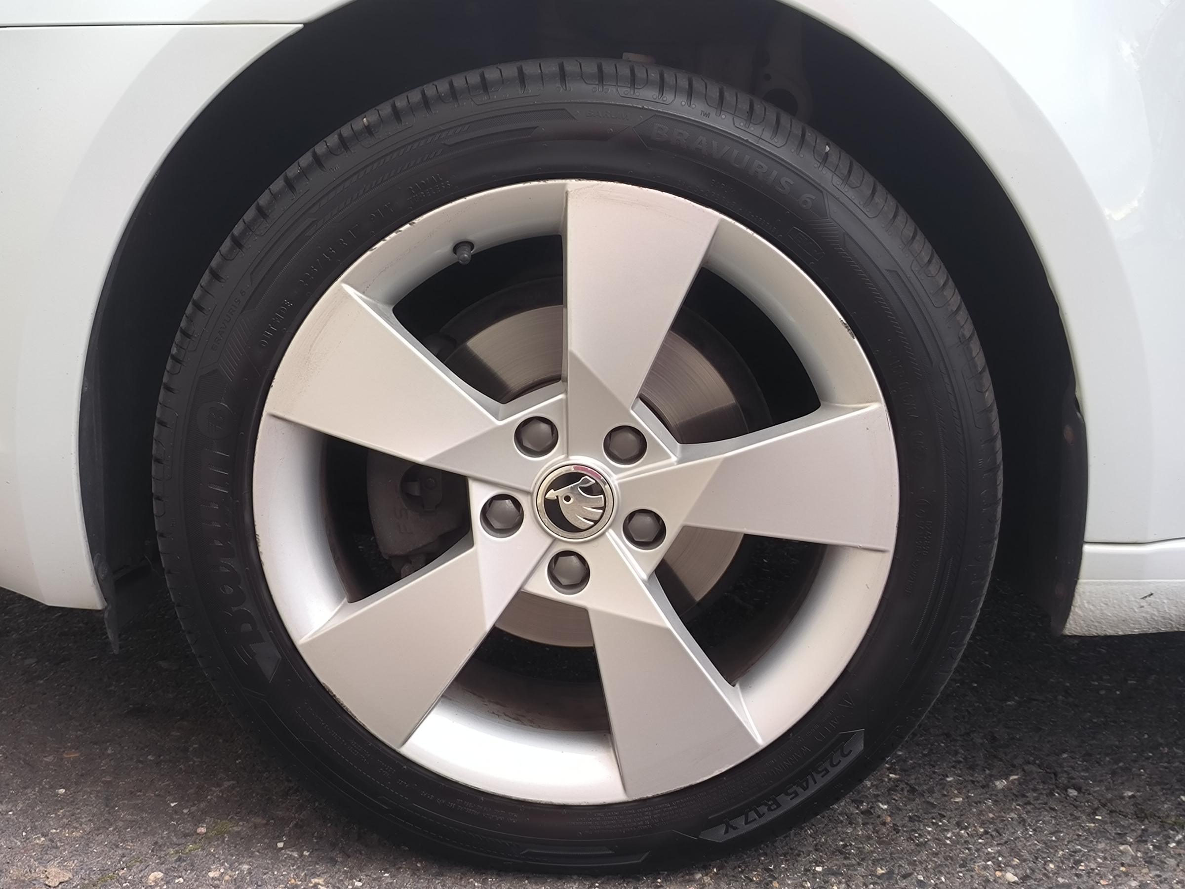 Škoda Octavia III, 2016 - pohled č. 20