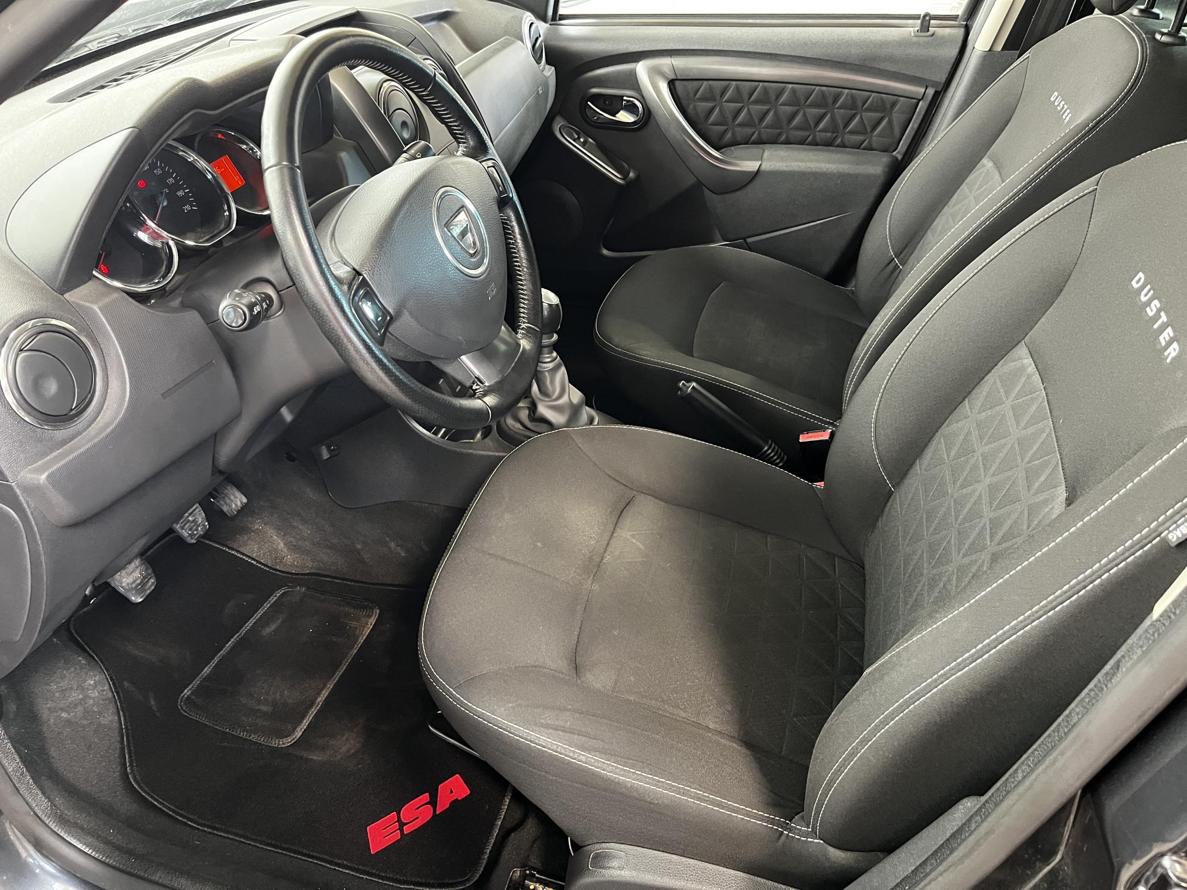 Dacia Duster, 2015 - pohled č. 9