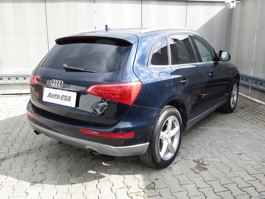 Audi Q5 2.0 TFSi S-line quattro