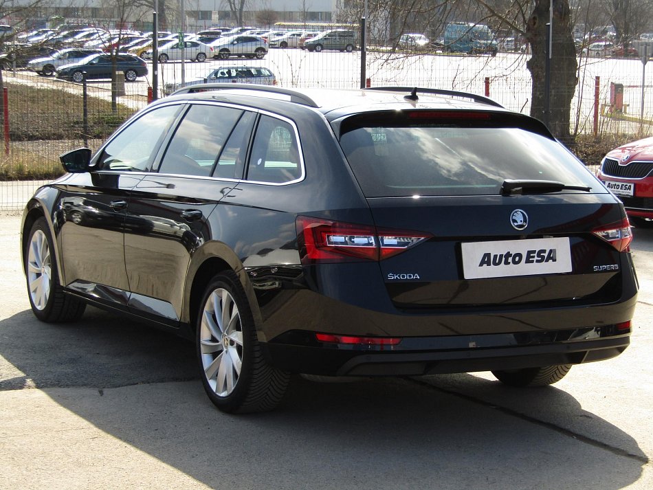 Škoda Superb III 2.0 TSi SportLine