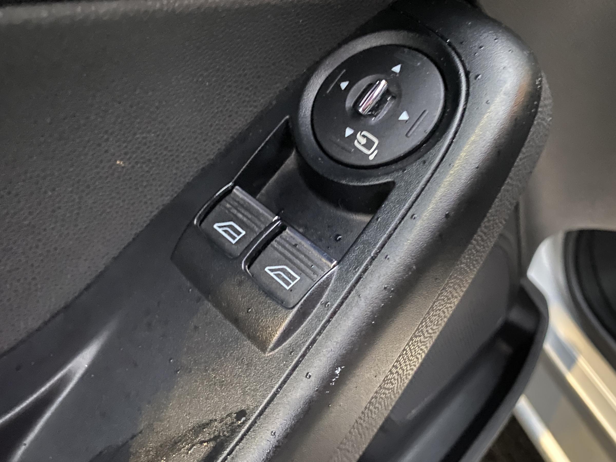 Ford Fiesta, 2013 - pohled č. 13