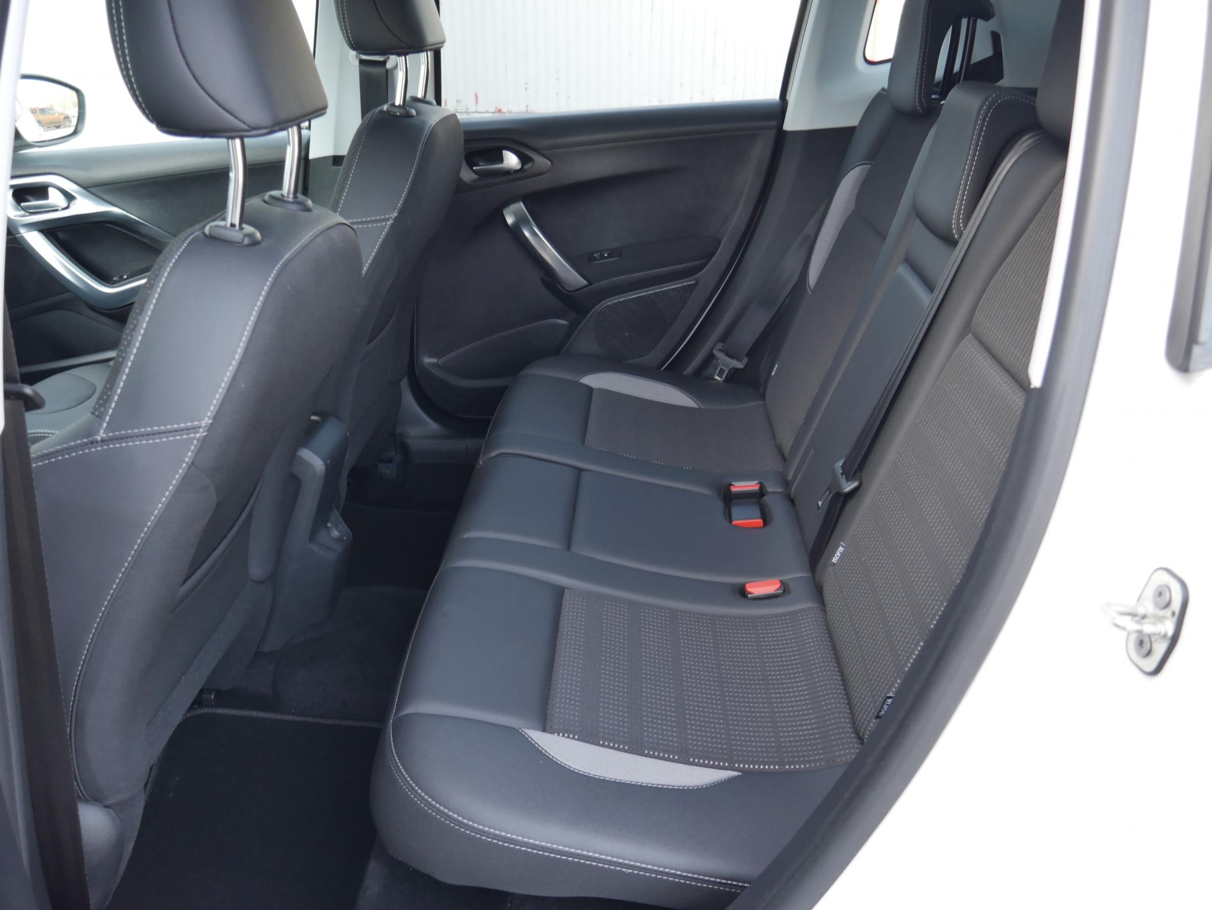 Peugeot 2008, 2018 - pohled č. 10