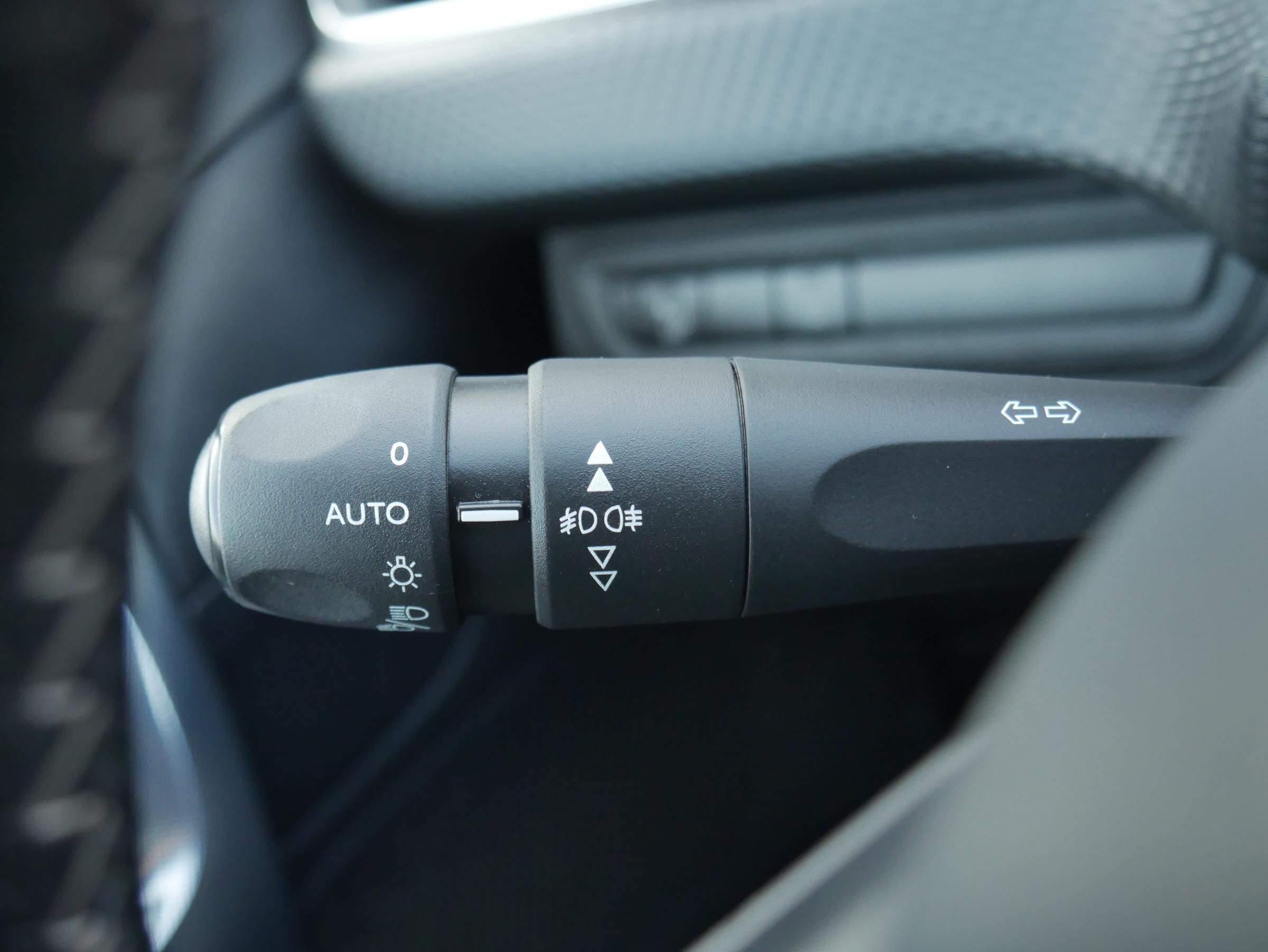 Peugeot 2008, 2018 - pohled č. 14