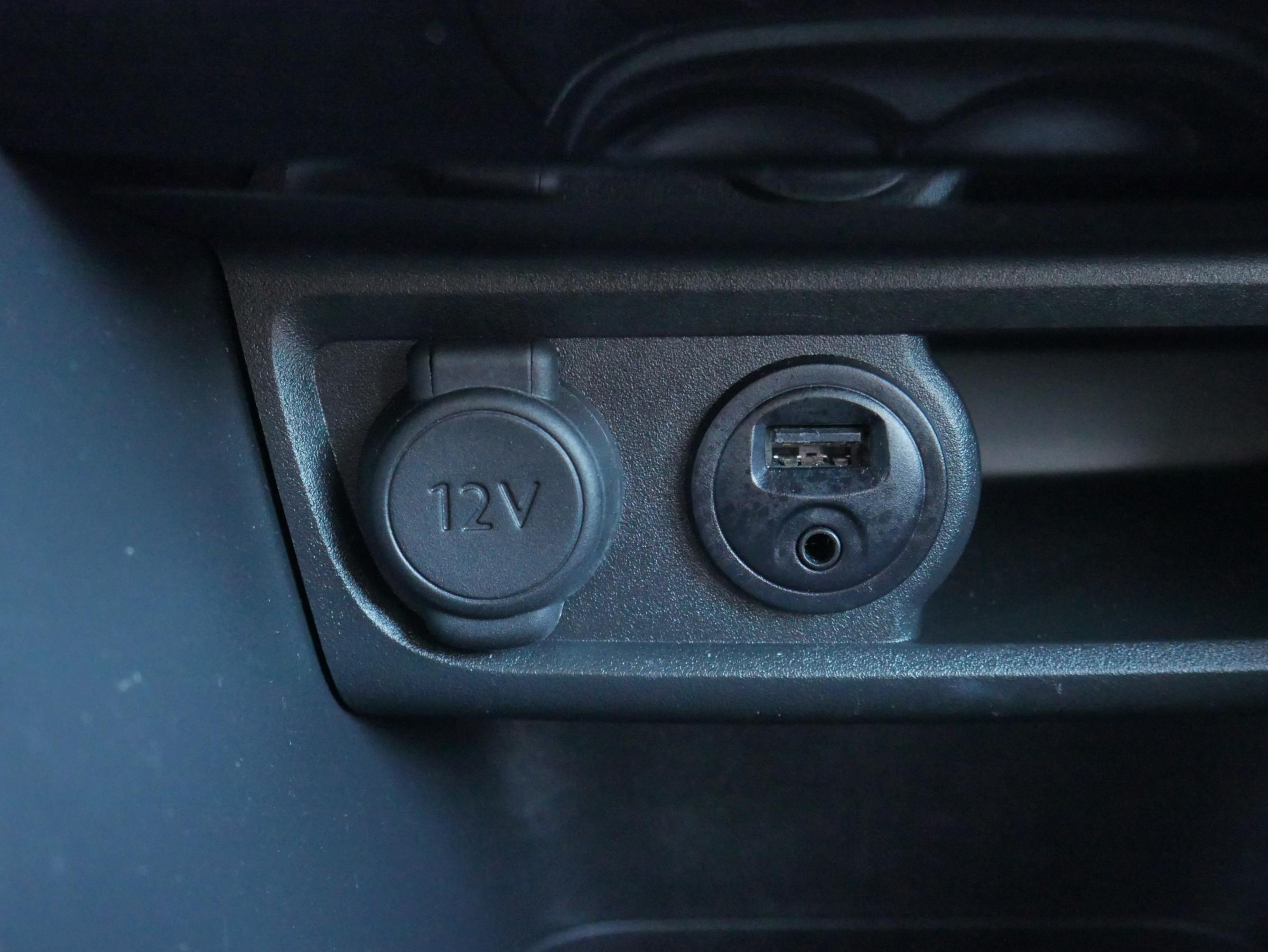 Peugeot 2008, 2018 - pohled č. 17