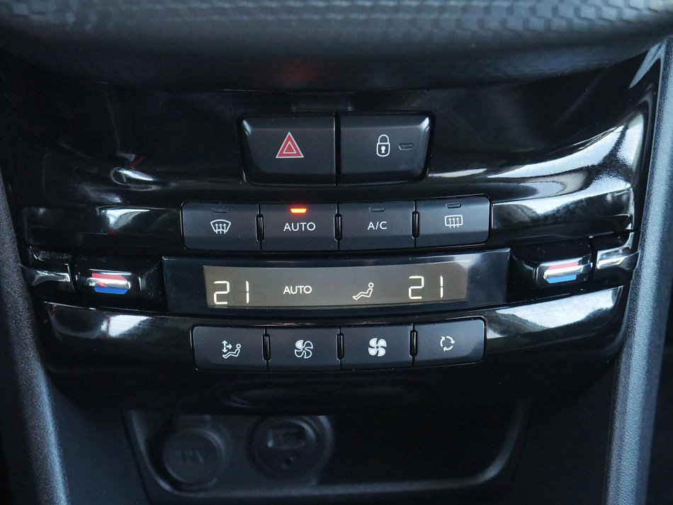 Peugeot 2008 1.2 PT Allure