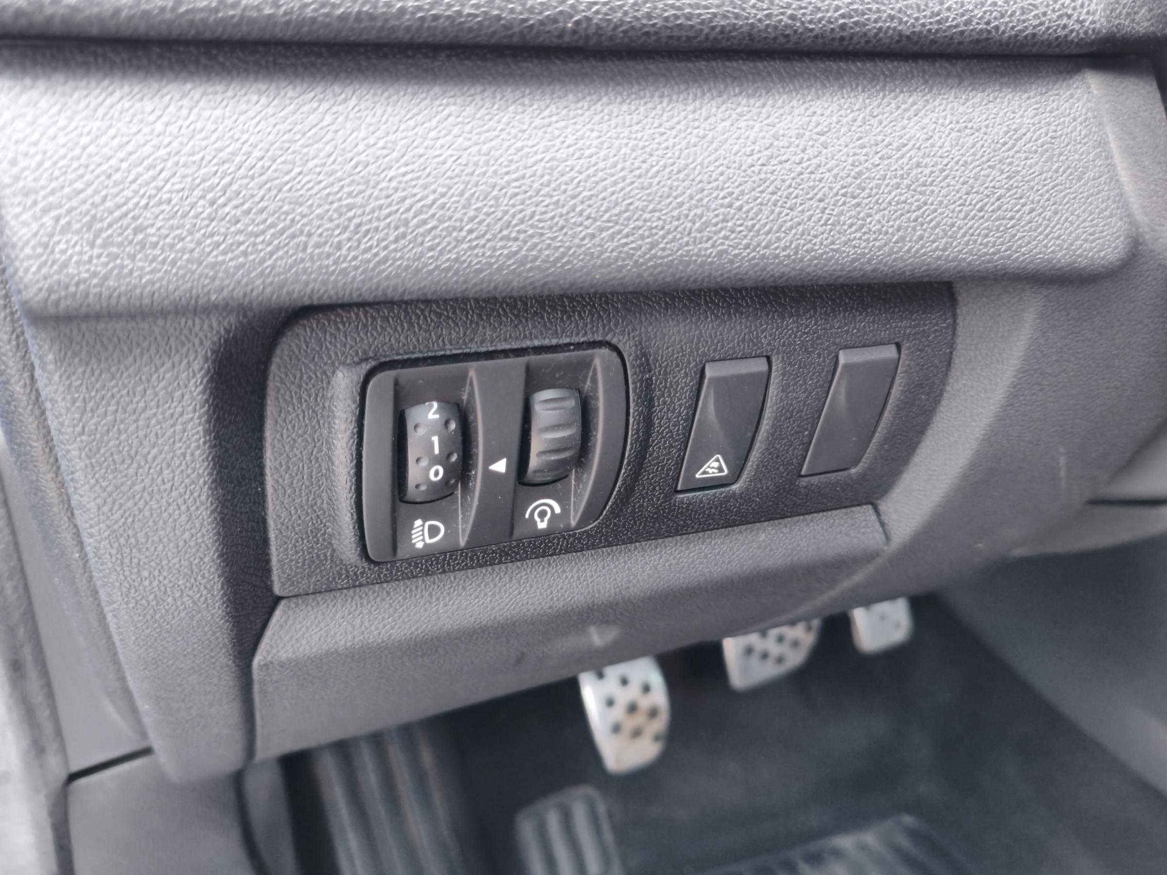 Renault Mégane, 2011 - pohled č. 16