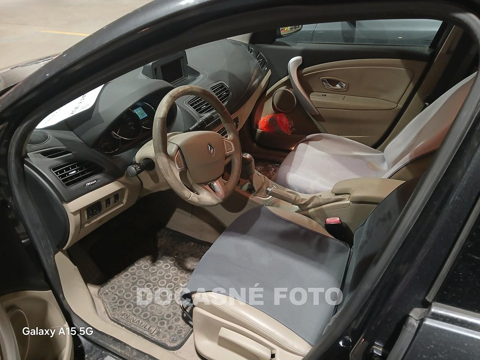 Renault Fluence 1.6i 