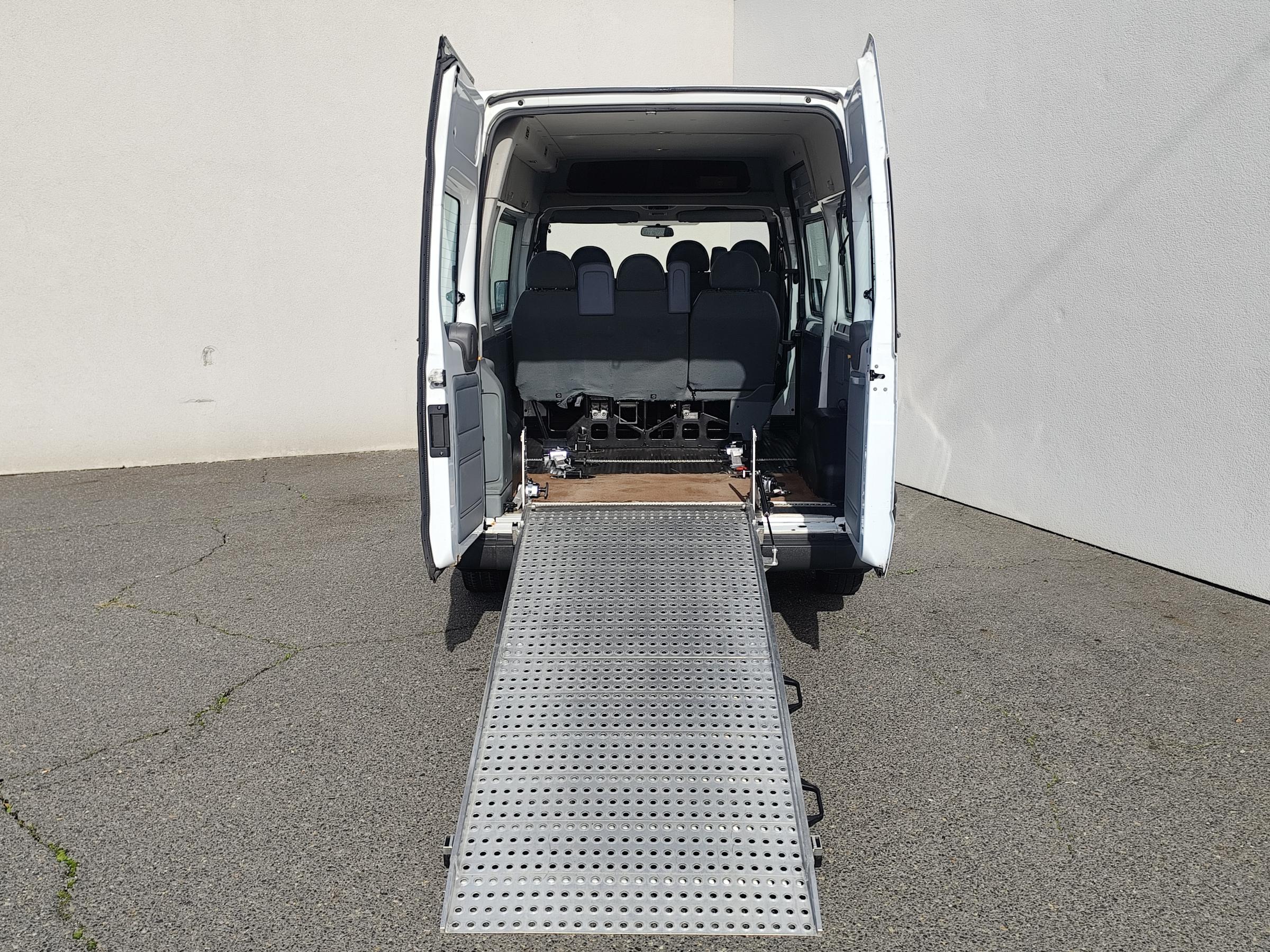 Ford Transit, 2013 - pohled č. 12