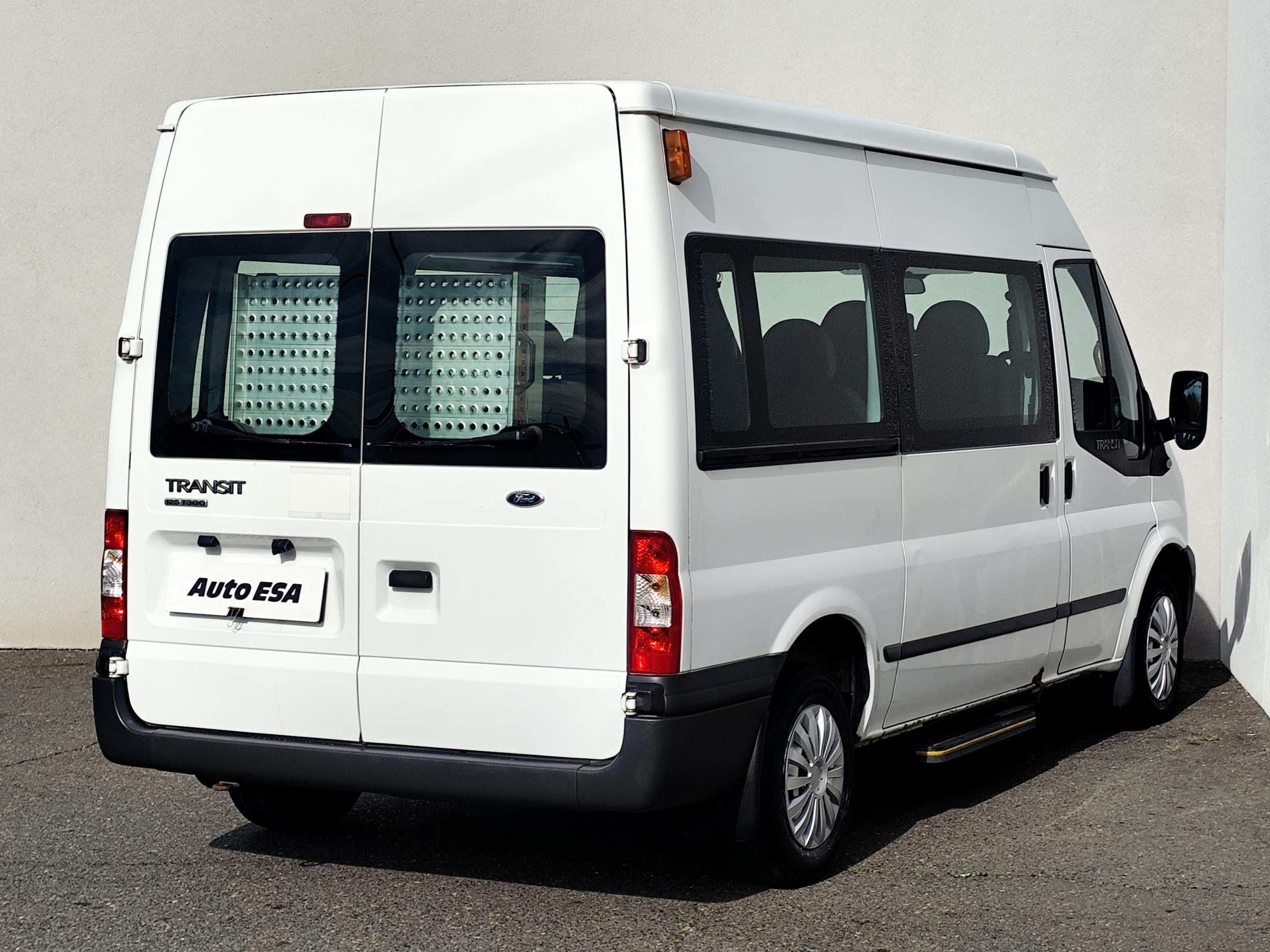 Ford Transit, 2013 - pohled č. 4