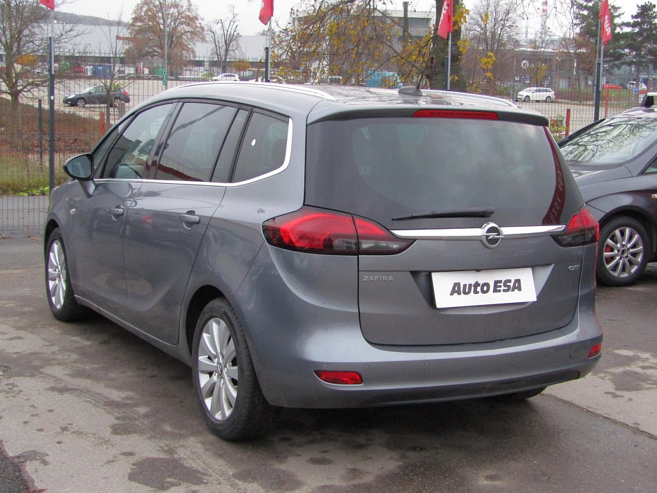 Opel Zafira 2.0 CDTi 