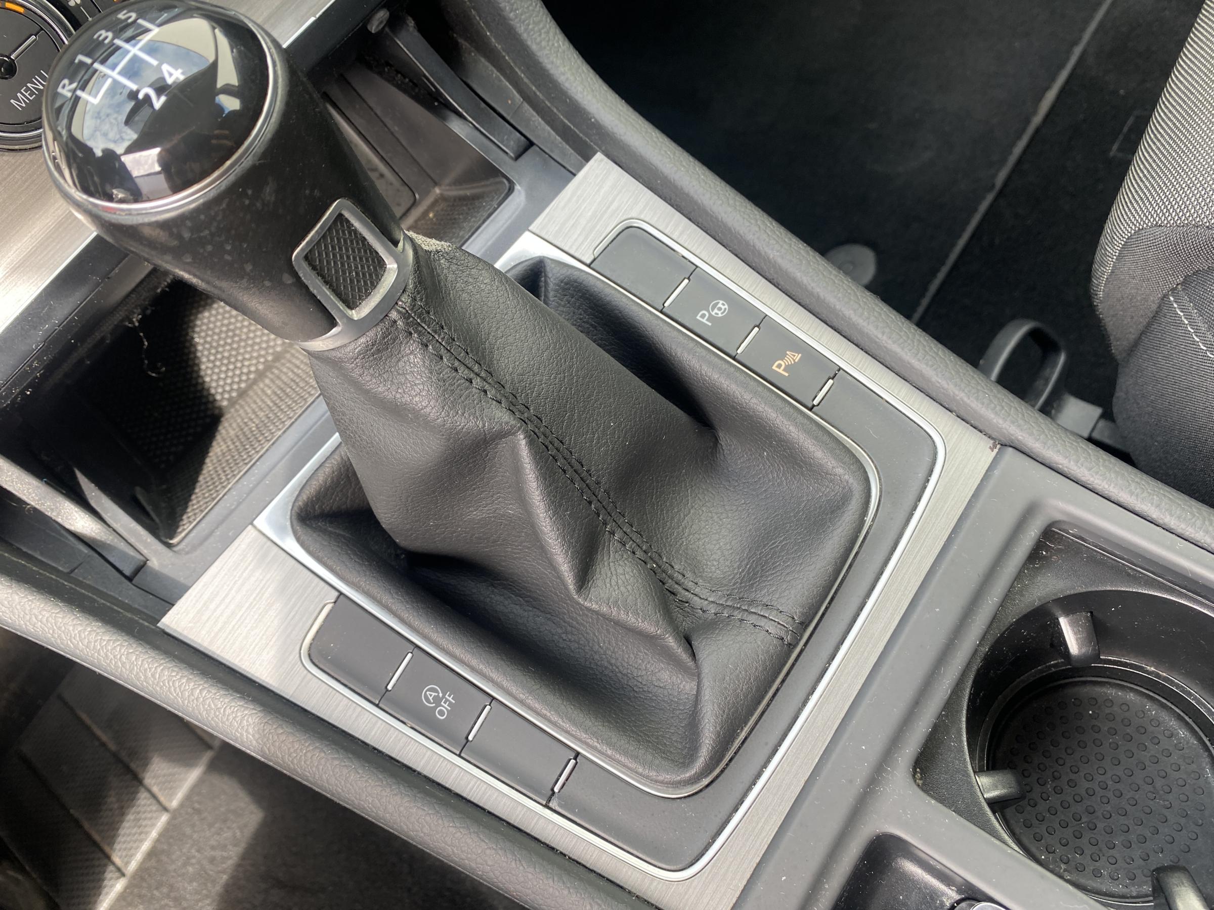 Volkswagen Golf, 2015 - pohled č. 14