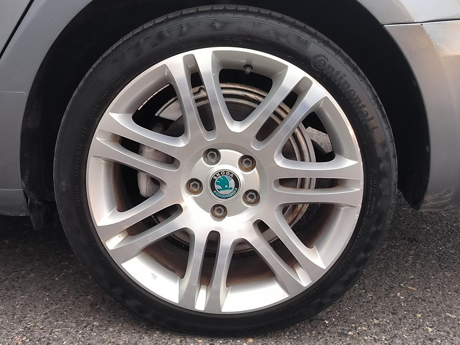 Škoda Superb II 2.0 TDI Ambition