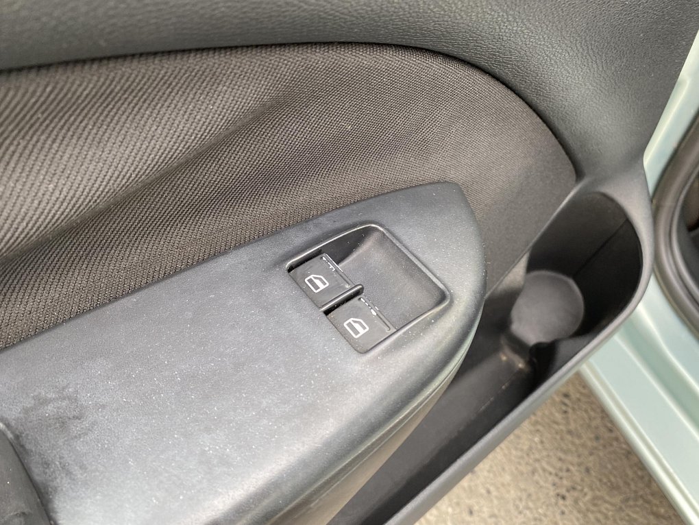 Škoda Octavia II 1.6i Ambiente