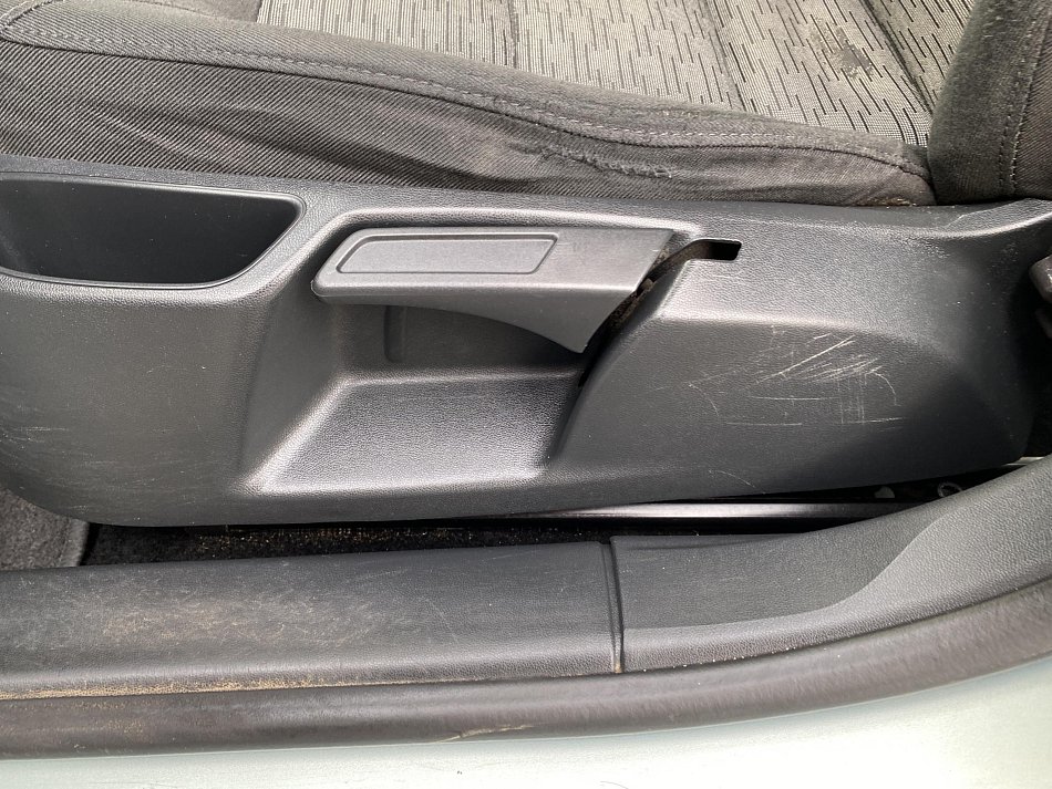 Škoda Octavia II 1.6i Ambiente