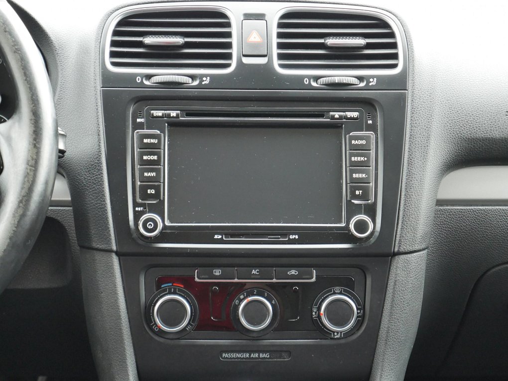 Volkswagen Golf 1.6 TDi 