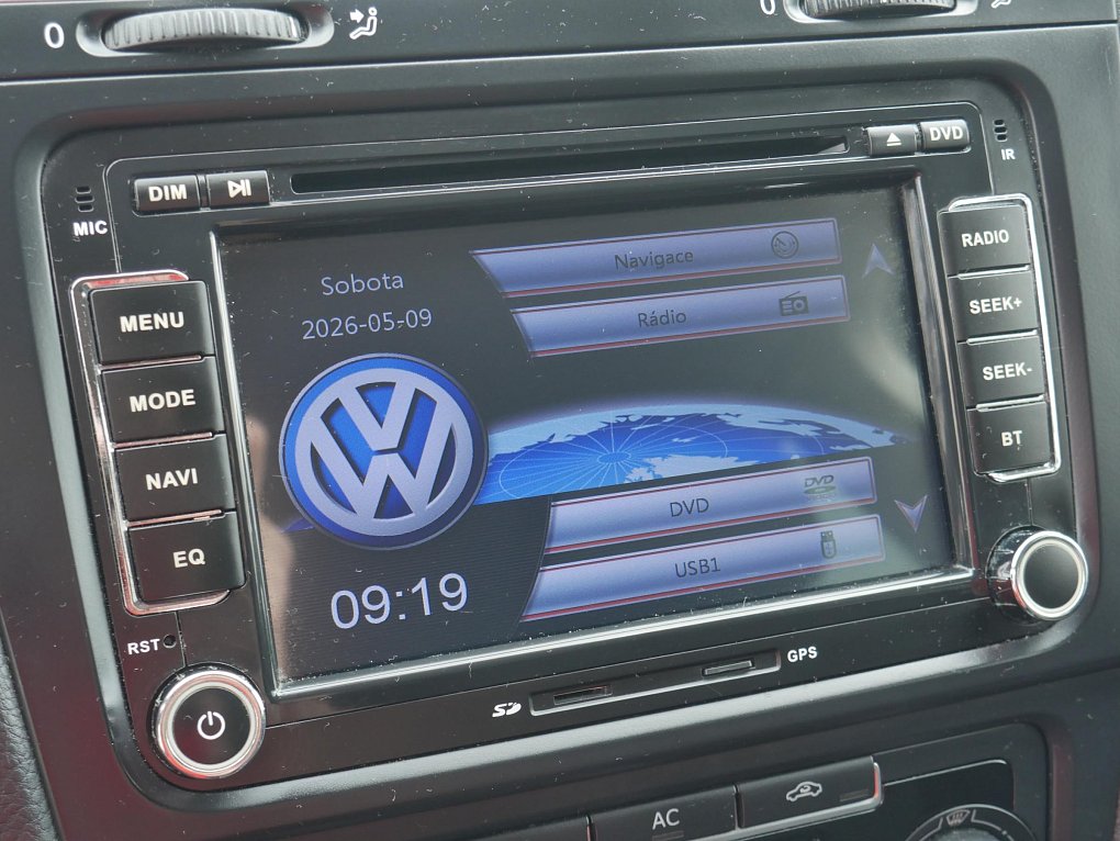 Volkswagen Golf 1.6 TDi 