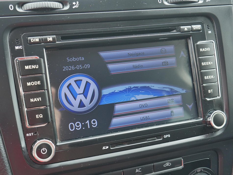 Volkswagen Golf 1.6 TDi 