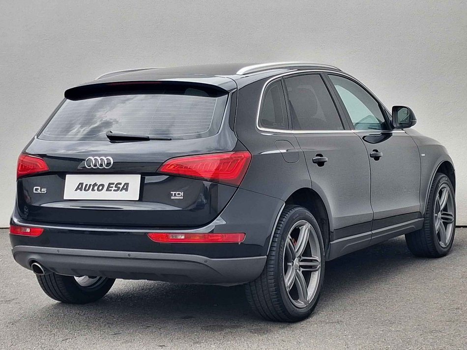 Audi Q5 2.0TDI S-line Quattro