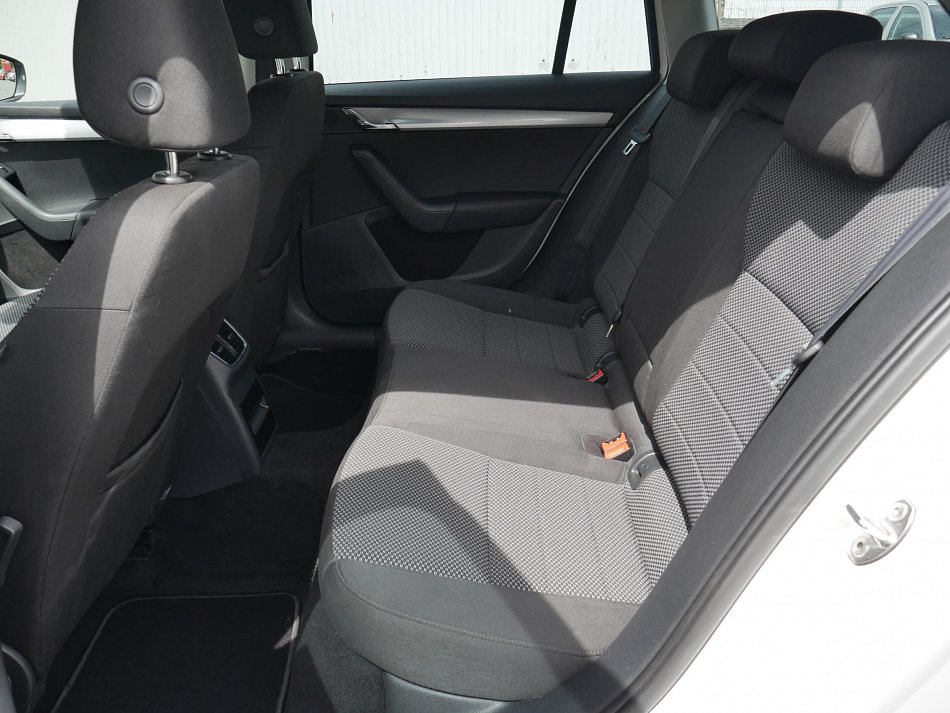 Škoda Octavia III 2.0TDi Ambition