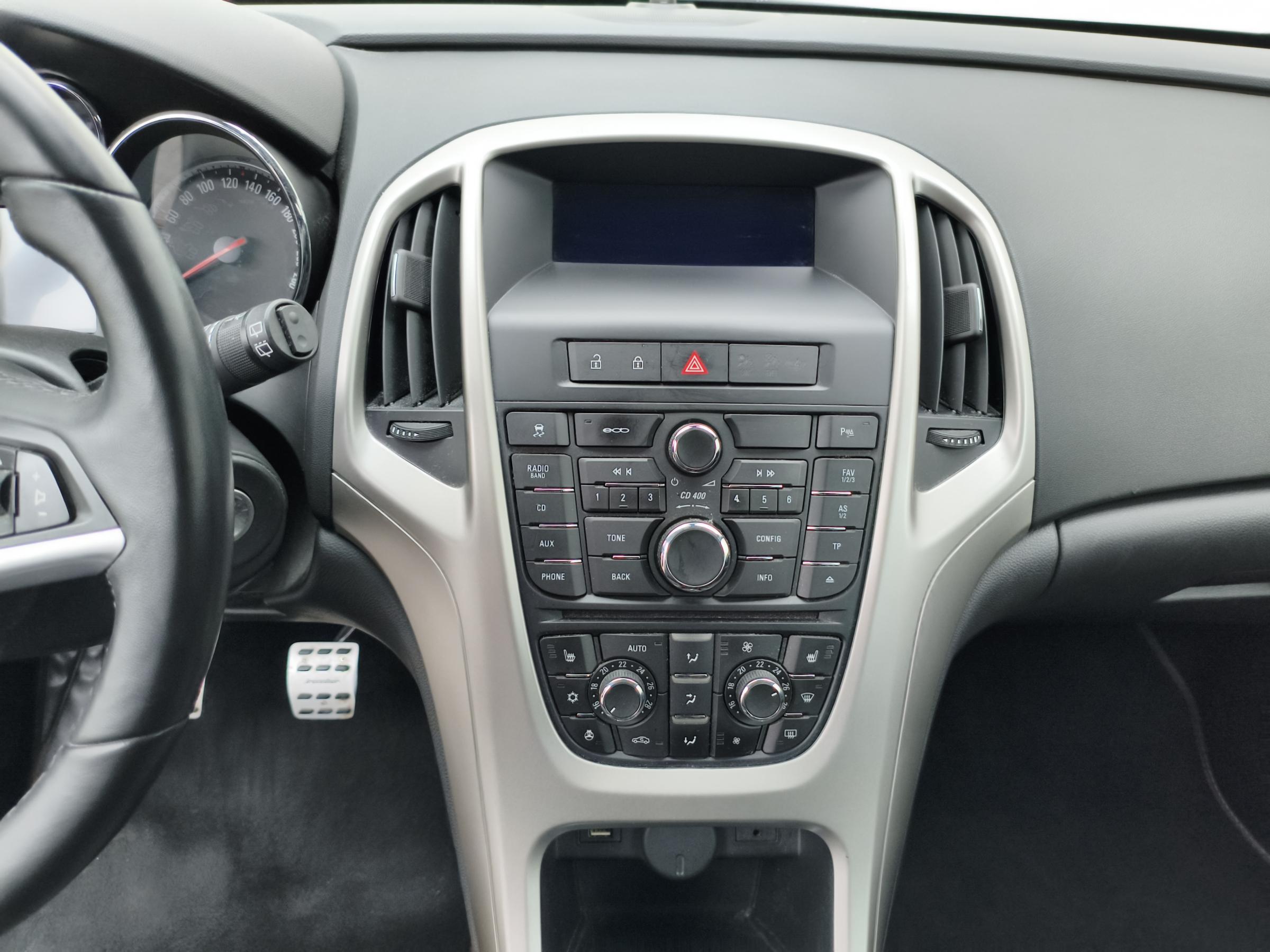 Opel Astra, 2012 - pohled č. 11