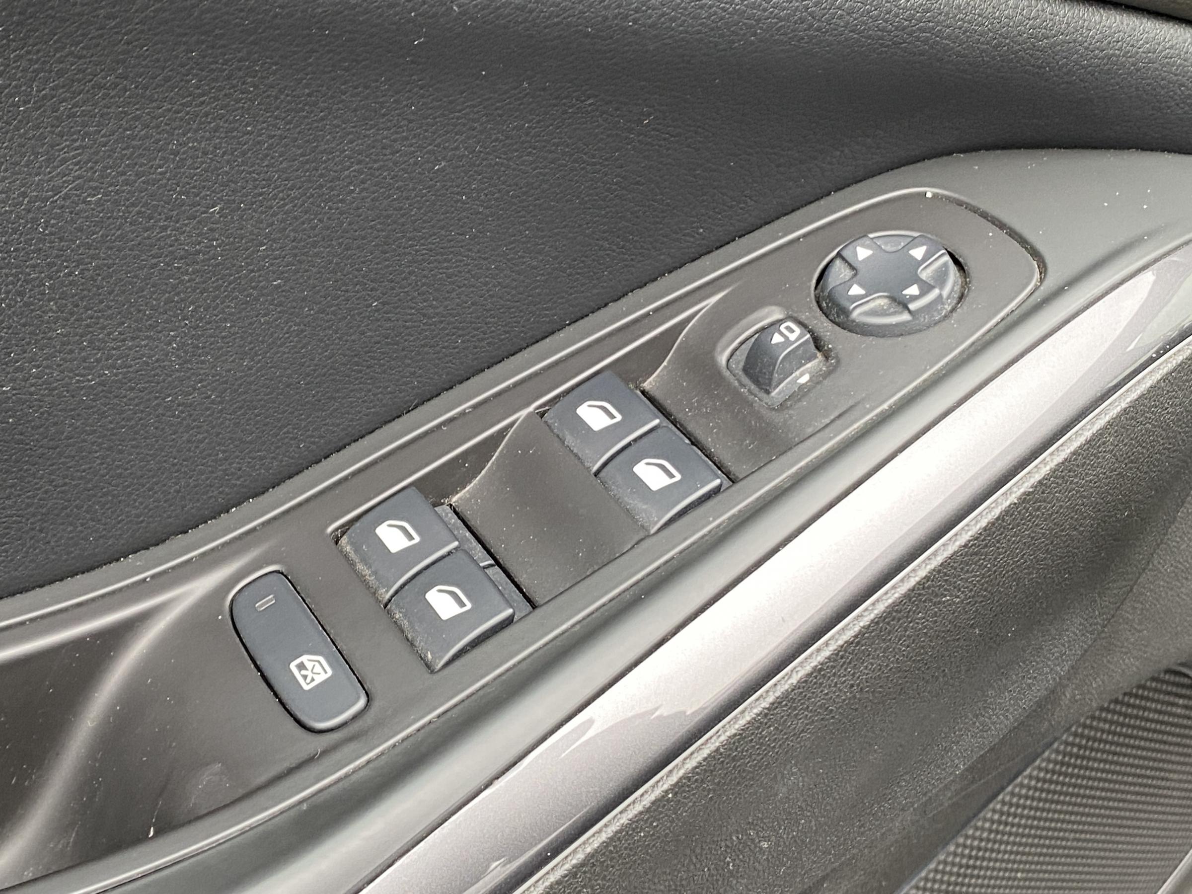 Vauxhall Grandland X, 2019 - pohled č. 11