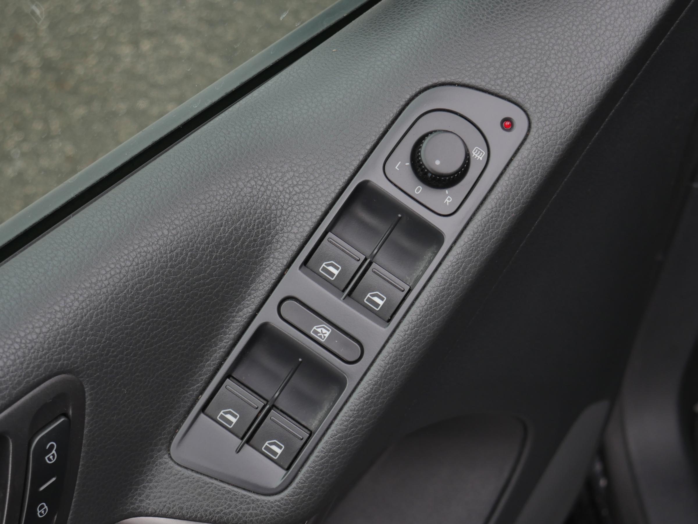 Volkswagen Tiguan, 2009 - pohled č. 17