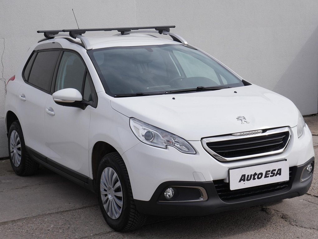 Peugeot 2008 1.2i 