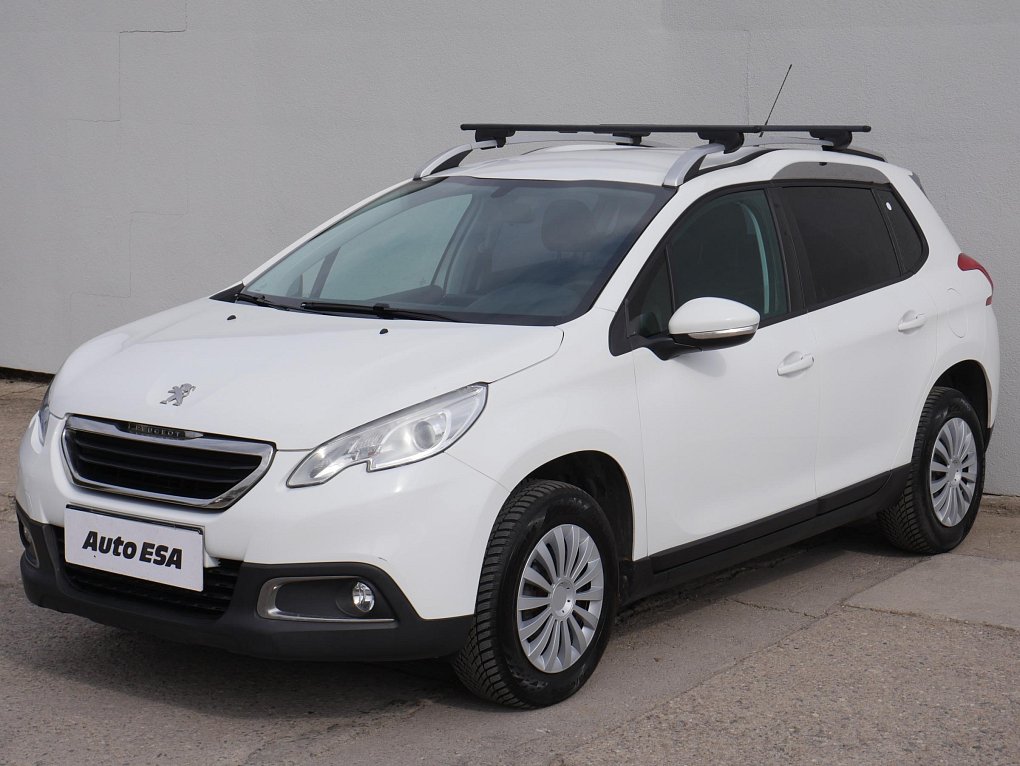 Peugeot 2008 1.2i 