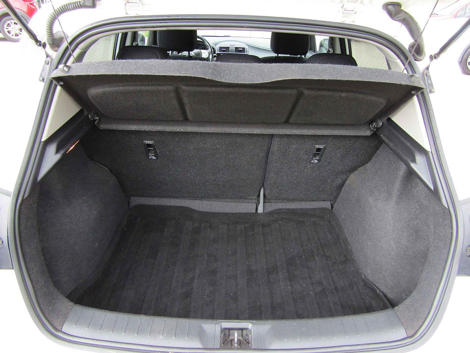 Nissan Pulsar 1.2 i 