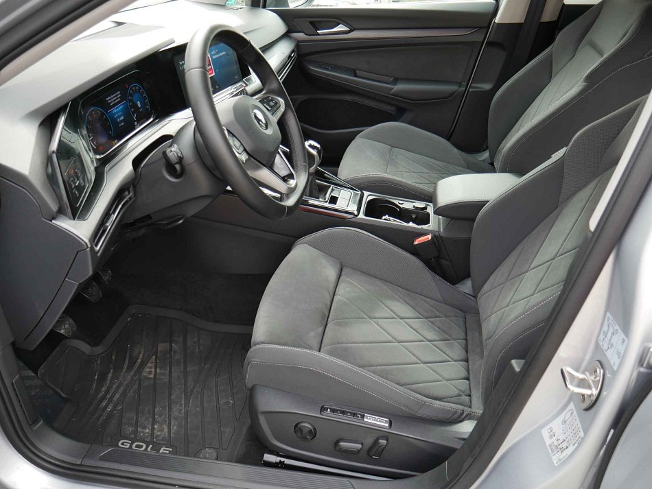 Volkswagen Golf 1.5 TSi Style