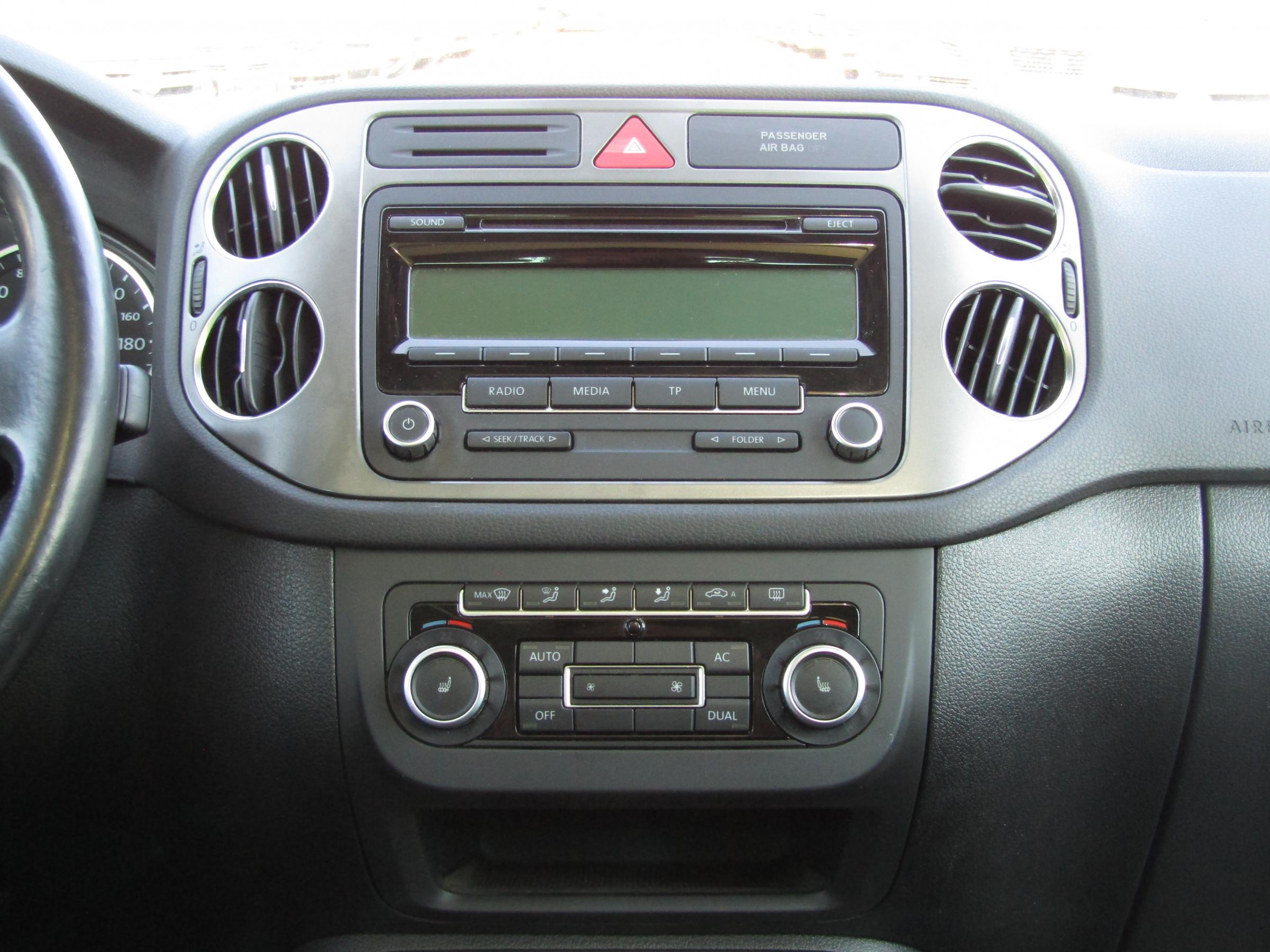 Volkswagen Tiguan, 2010 - pohled č. 10