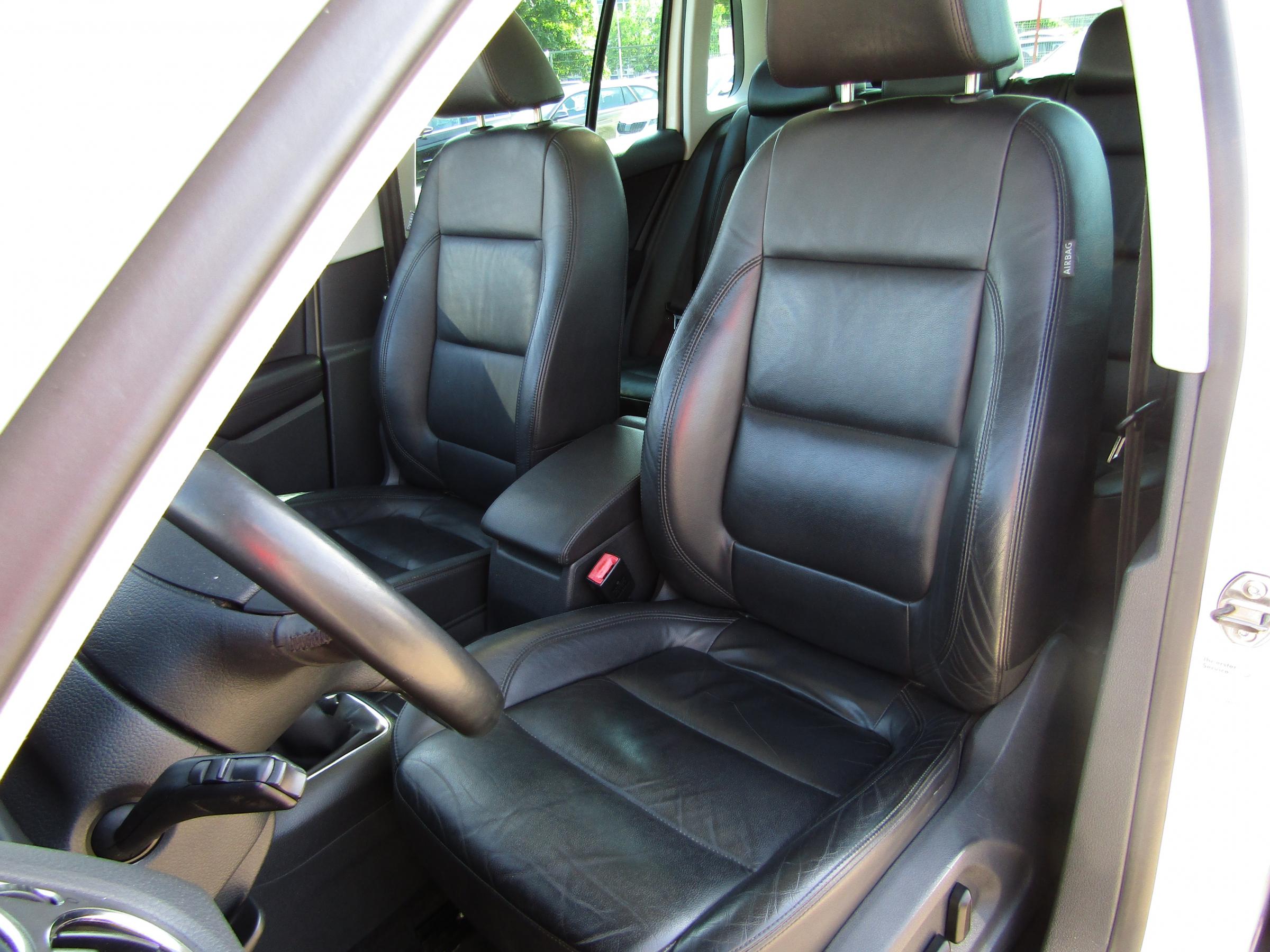 Volkswagen Tiguan, 2010 - pohled č. 11