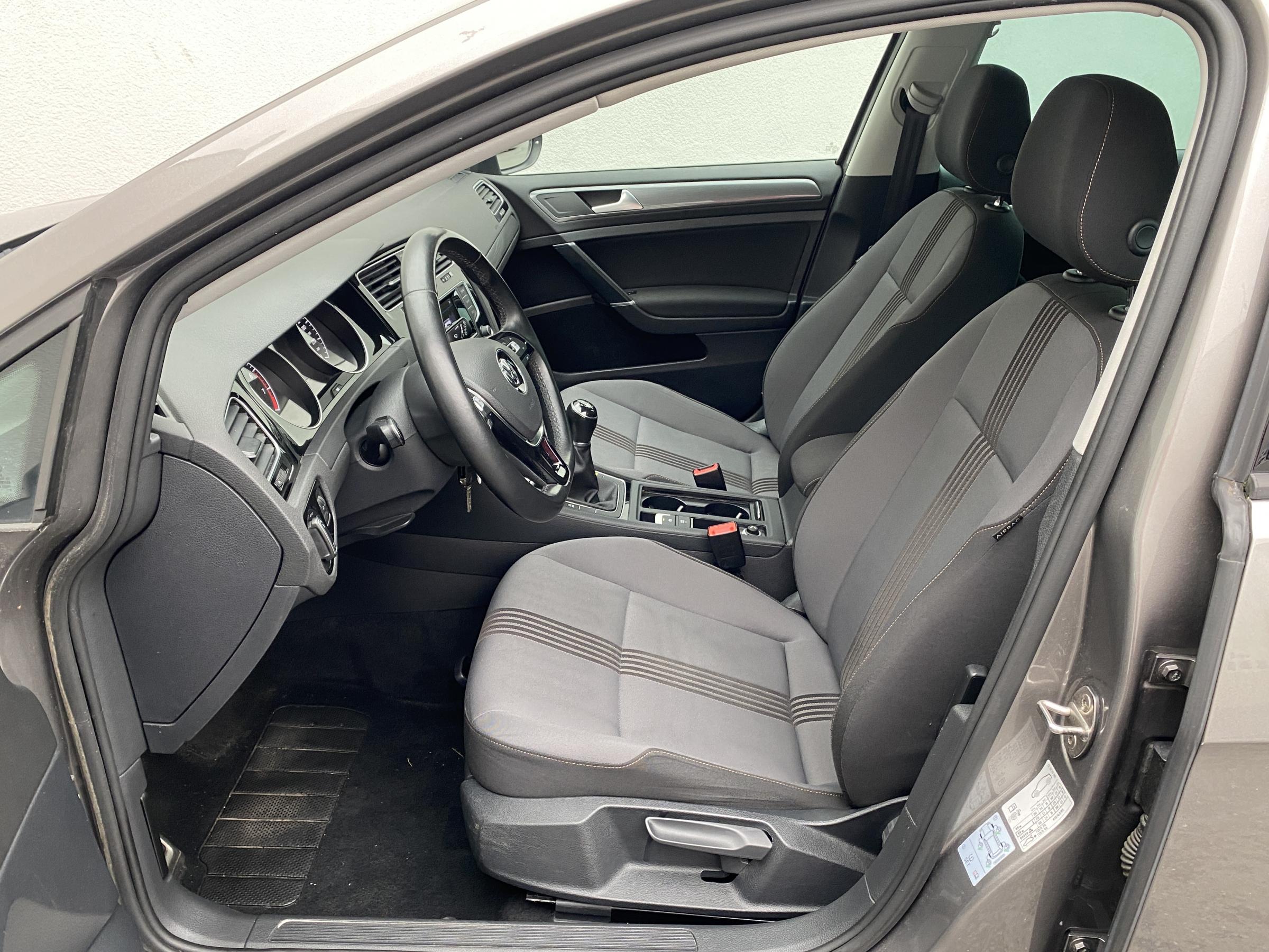 Volkswagen Golf, 2016 - pohled č. 12