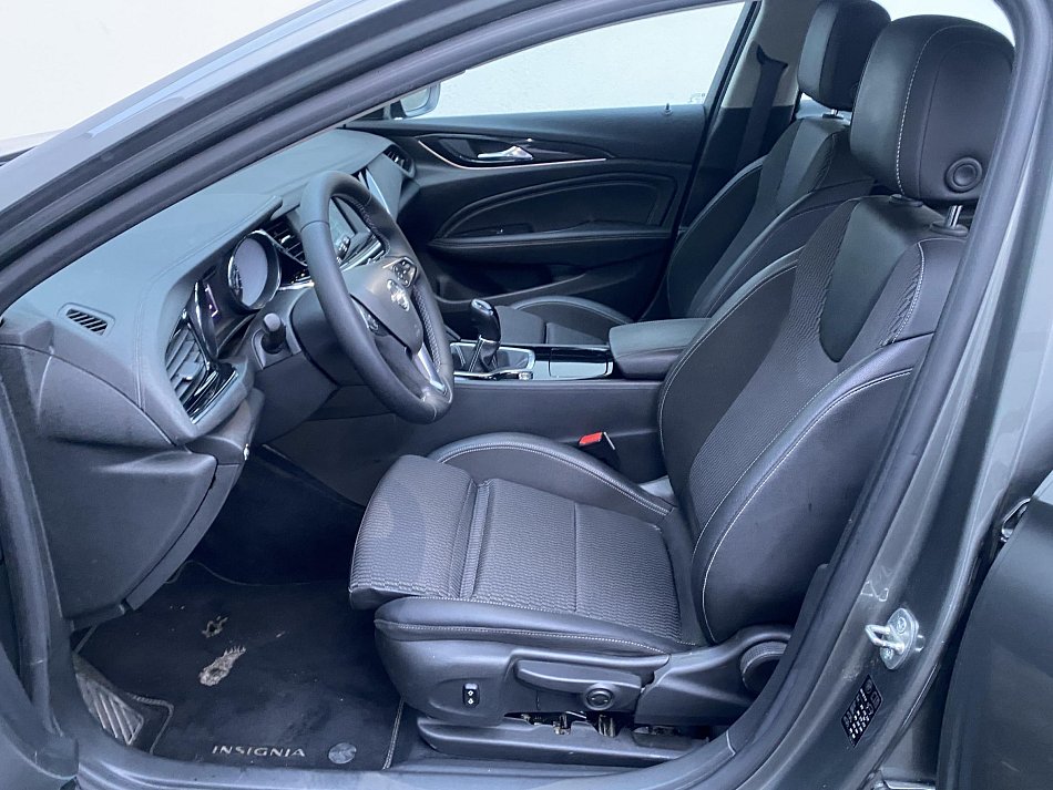 Opel Insignia 2.0 CDTi Country Tourer 4x4