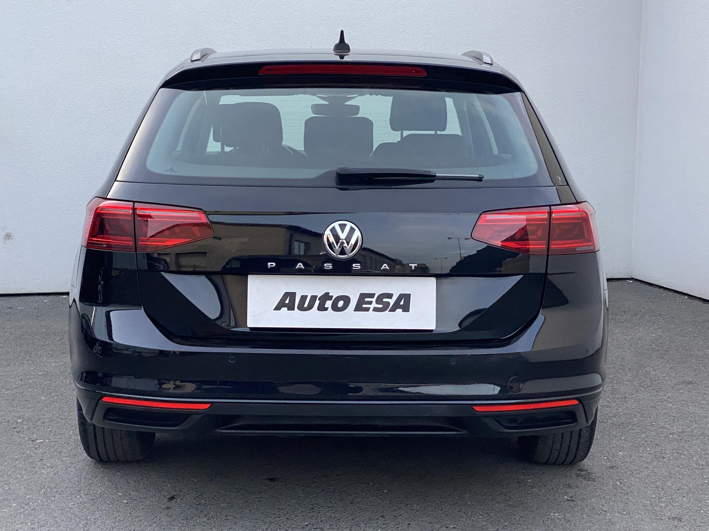 Volkswagen Passat, 2020 - pohled č. 5